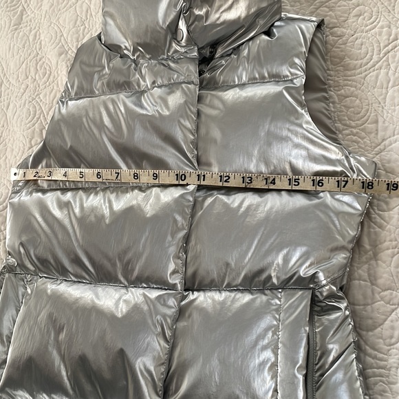 Athleta Vest - Picture 14 of 17